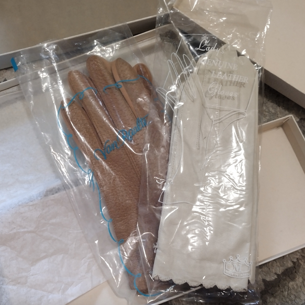 Vintage Leather gloves set of 2